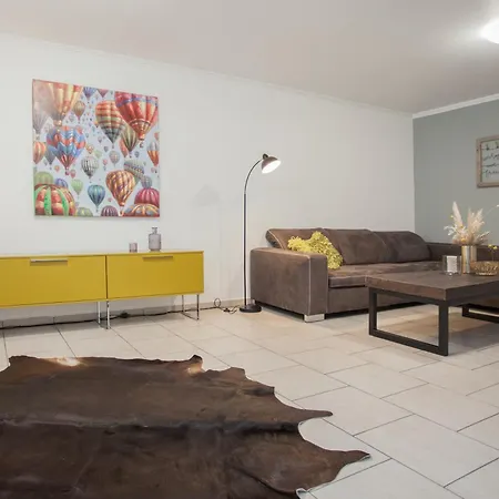 Treffpunkt Gruppenhaus Fuer 22 Personen Mit Grossem Aufenthaltsraum Und Kueche * ヴィンターベルク