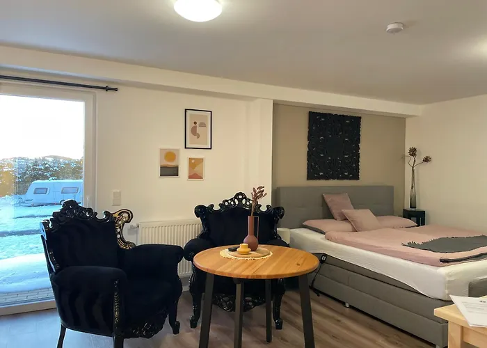 Treffpunkt Gruppenhaus Fuer 22 Personen Mit Grossem Aufenthaltsraum Und Kueche * ヴィンターベルク