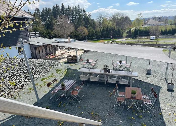 Treffpunkt Gruppenhaus Fuer 22 Personen Mit Grossem Aufenthaltsraum Und Kueche 別荘